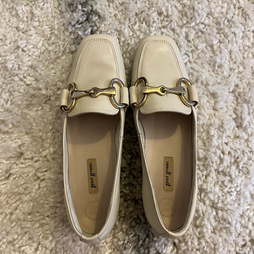 Paul Green Daphne Cream Loafers sz 6